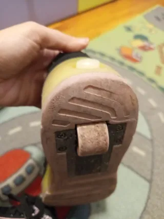 Zapatillas con ruedas Talla 36/37