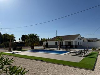Chalet en venta en La Algoda - Matola - El Pla en Elche
