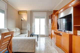 Piso en venta en Artigas - Llefià en Badalona