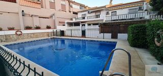 Casa adosada en venta en Las Lagunas en Mijas