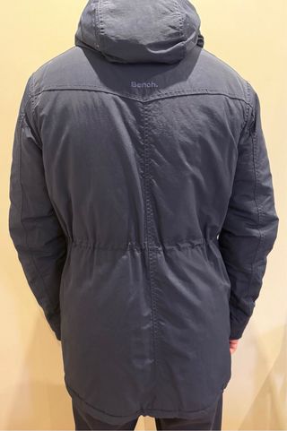 Abrigo azul para la nieve