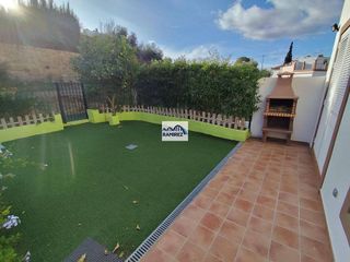 Casa adosada en venta en Pizarra