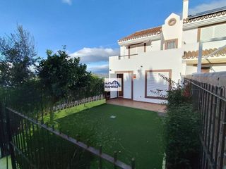 Casa adosada en venta en Pizarra