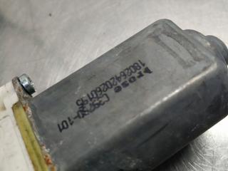 ELEVALUNAS DELANTERO IZQUIERDO JAGUAR F-PACE 204D