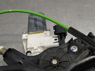 ELEVALUNAS DELANTERO IZQUIERDO JAGUAR F-PACE 204D