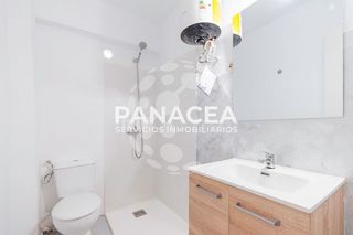 Piso en venta en Barrio Alto - San Félix - Oliveros - Altamira en Almería