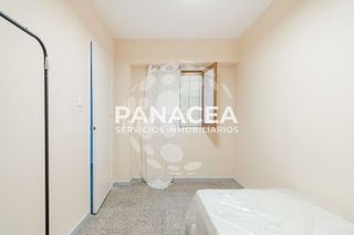 Piso en venta en Barrio Alto - San Félix - Oliveros - Altamira en Almería