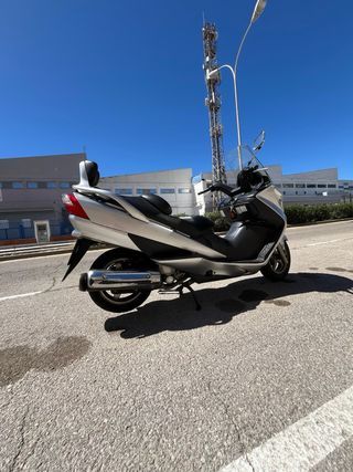 Suzuki Burgman 250 Plata