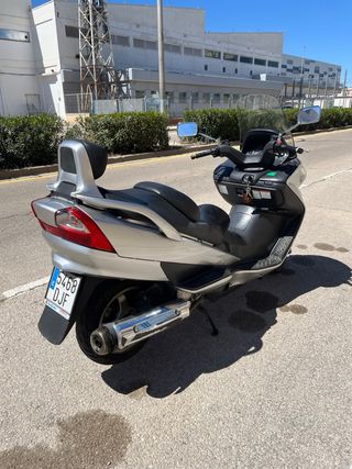 Suzuki Burgman 250 Plata