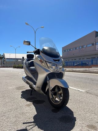 Suzuki Burgman 250 Plata