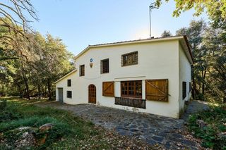 Masía en venta en Breda