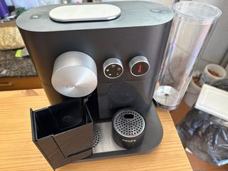 Cafetera Nespresso Krups Negra