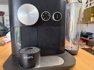Cafetera Nespresso Krups Negra