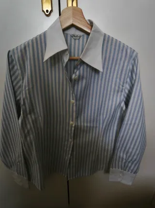 Camisa: Burberry y más. Mujer Talla L