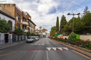 Chalet en venta en Zubia (La)