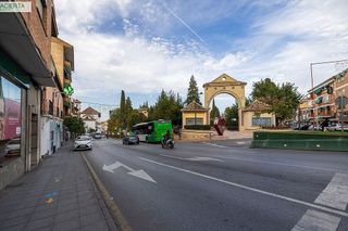 Chalet en venta en Zubia (La)