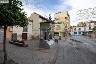 Chalet en venta en Zubia (La)