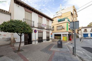 Chalet en venta en Zubia (La)