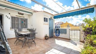 Chalet en venta en Centro en Torrevieja