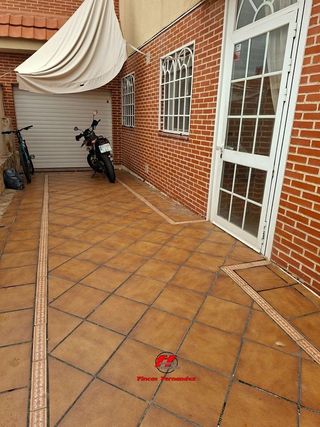 Casa pareada en venta en Velilla de San Antonio