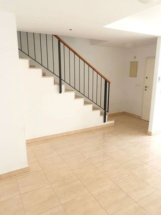 Casa adosada en venta en Palomares del Río