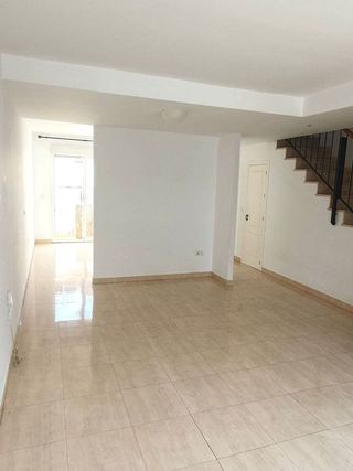 Casa adosada en venta en Palomares del Río