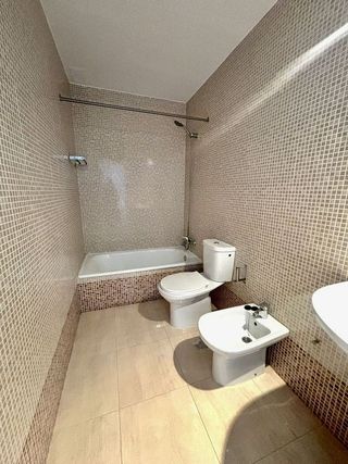 Casa adosada en venta en Palomares del Río