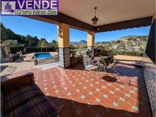 Casa rural en venta en Petrer