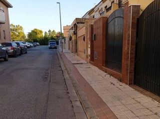 Casa adosada en venta en Coria del Río