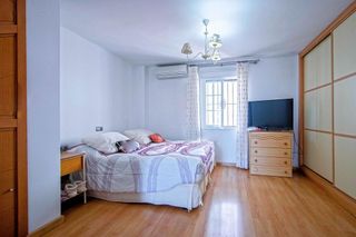 Casa adosada en venta en Colores - Entreparques en Sevilla