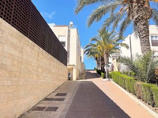 Casa pareada en venta en El Faro de Calaburra - Chaparral en Mijas