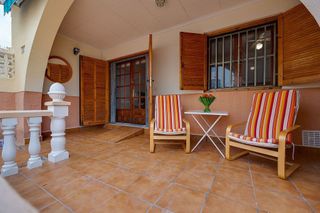 Casa adosada en venta en Nueva Torrevieja - Aguas Nuevas en Torrevieja