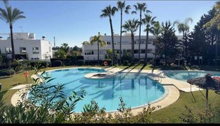 Piso en venta en Nueva Andalucía centro en Marbella