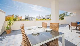 Piso en venta en Nueva Andalucía centro en Marbella