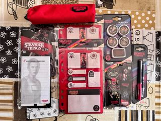 Lotto cartoleria Stranger Things