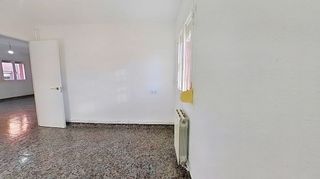 Piso en venta en Les Roquetes en Barcelona