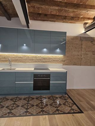 Piso en venta en El Poble Sec - Parc de Montjuïc en Barcelona