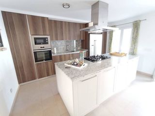 Casa en venta en San Enrique-Guadiaro-Pueblo Nuevo en San Roque