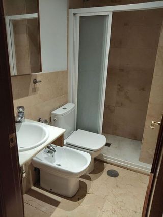 Piso en alquiler en Cruz Roja en Sevilla