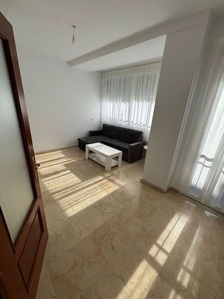 Piso en alquiler en Cruz Roja en Sevilla