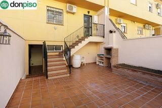 Casa adosada en venta en Casco Histórico en Churriana de la Vega