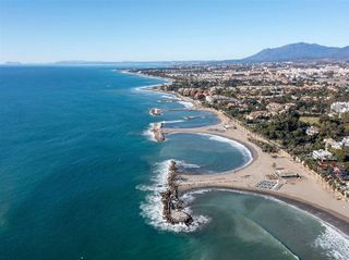 Piso en venta en Nueva Andalucía centro en Marbella