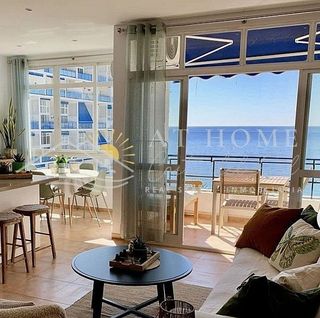 Piso en venta en Playa de la Fontanilla en Marbella