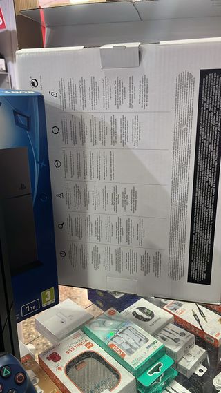 PS4 1TB Negra con Caja version 11