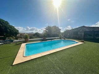 Chalet en venta en Antigua pueblo en Antigua