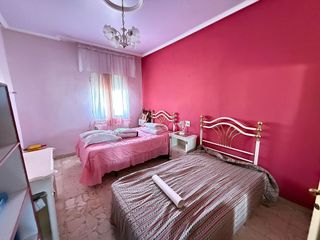 Casa adosada en venta en Carolina (La)