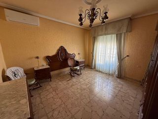 Casa adosada en venta en Carolina (La)