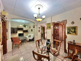Casa adosada en venta en Casco Histórico en Antequera