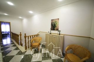 Casa adosada en venta en Tomelloso