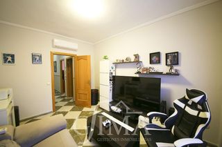 Casa adosada en venta en Tomelloso